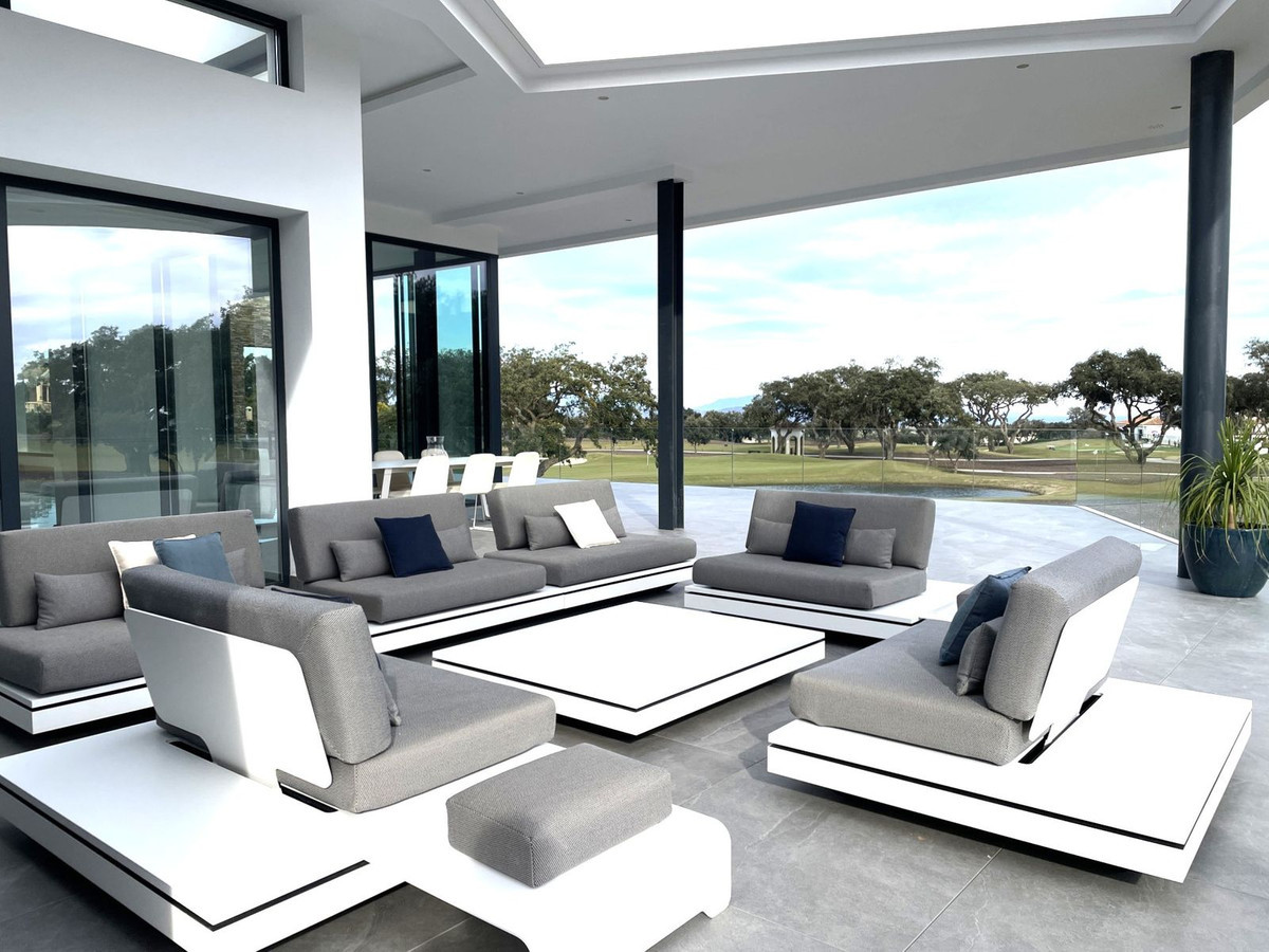 R5014051 - 6 Bedroom Villa in Sotogrande, Cadiz