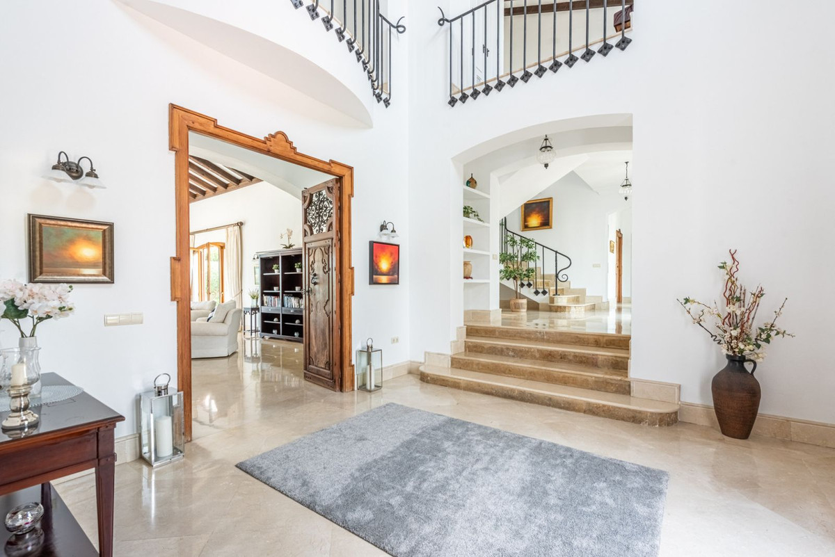 R5014039 - 7 Bedroom Villa in Sotogrande, Cadiz