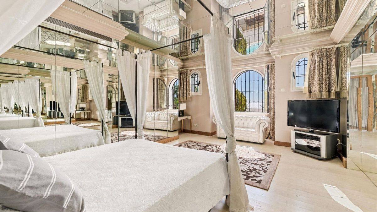 R5017099 - 8 Dormitorio Villa en Estepona, Málaga