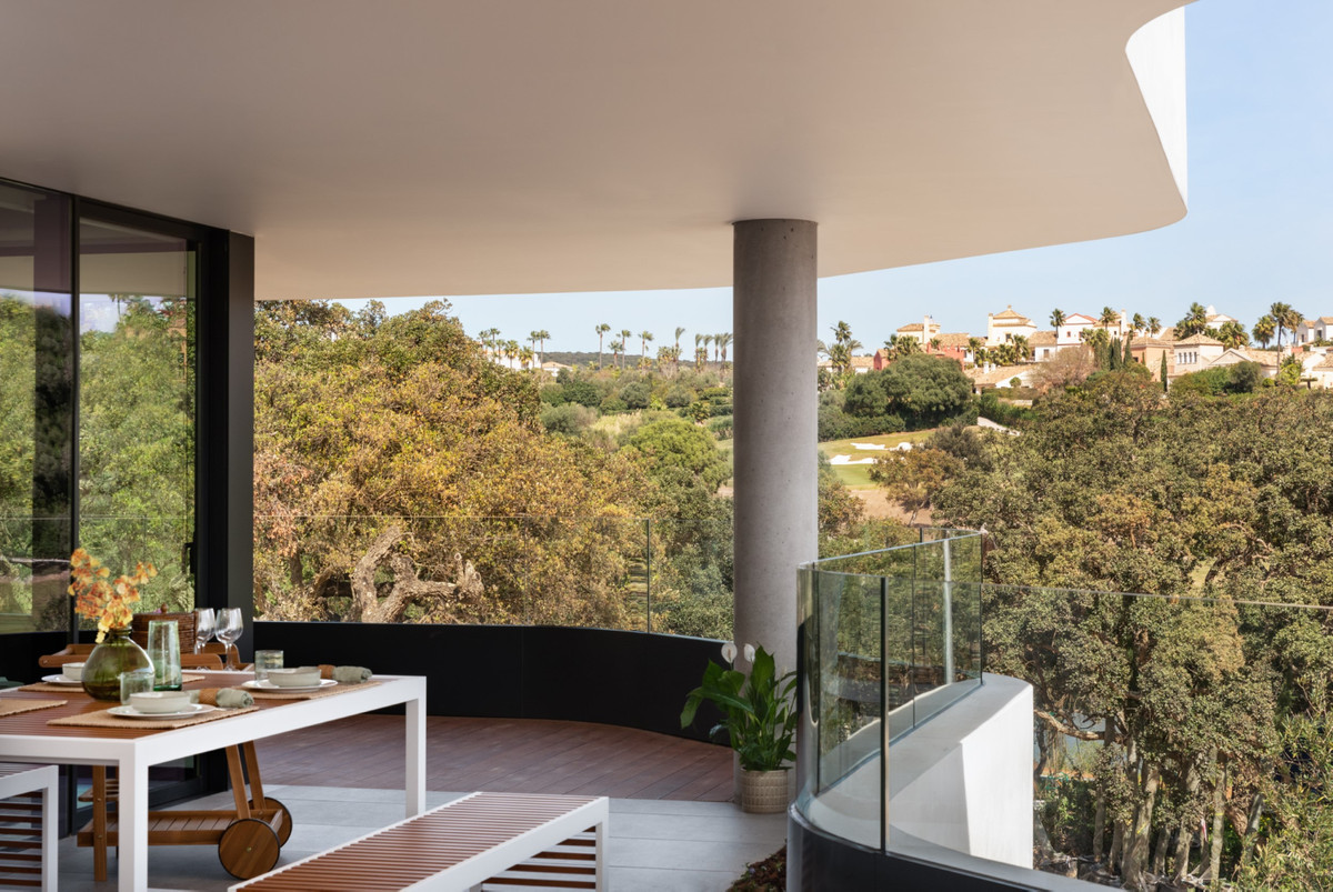 R4351417 - 2 Bedroom Apartment in Sotogrande, Cadiz