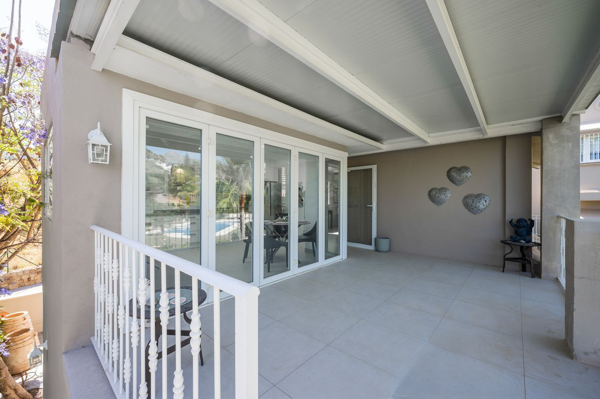 R4387732 - 7 Bedroom Villa in Marbella, Malaga