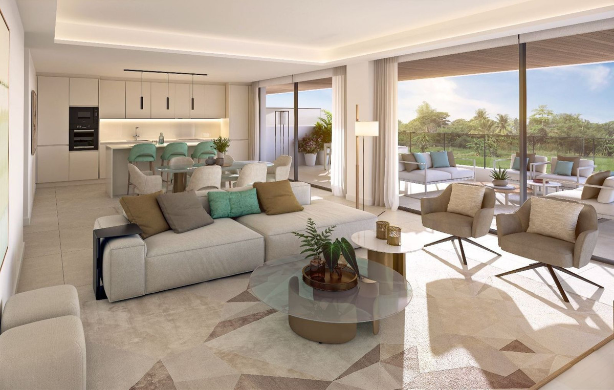R4752967 - 3 Bedroom Apartment in Estepona, Malaga