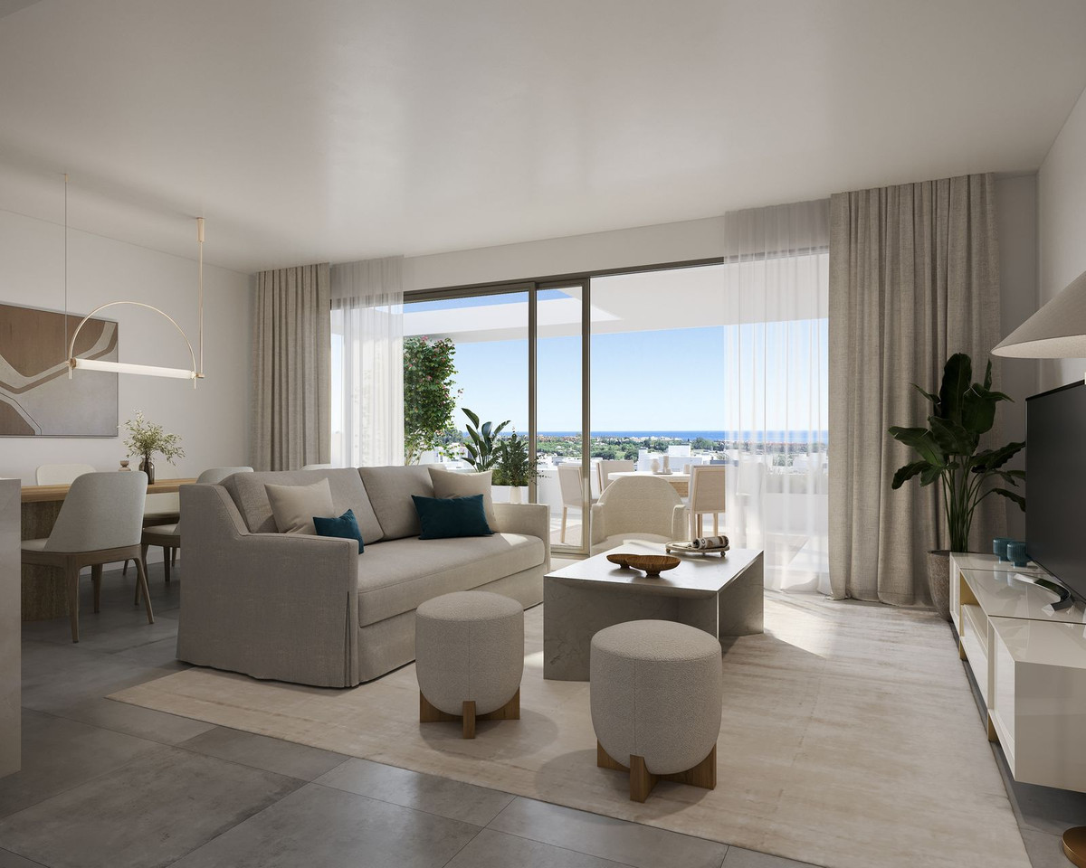 R4744108 - 2 Bedroom Apartment in Estepona, Malaga