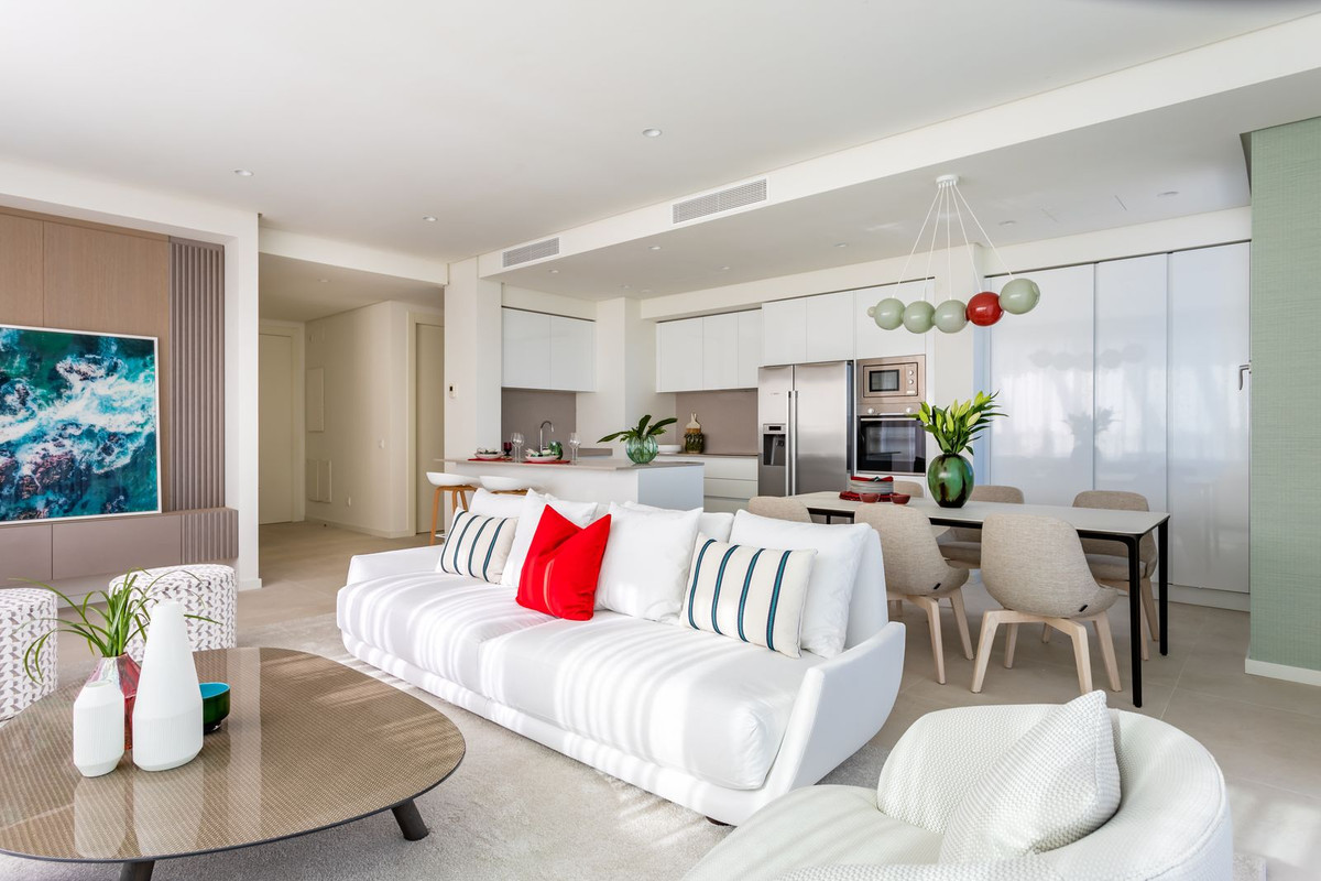 R4707253 - 3 Bedroom Apartment in Benahavis, Malaga