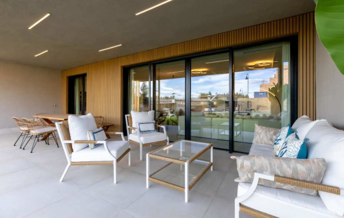 R4731946 - 4 Bedroom Town House in Mijas Costa, Malaga
