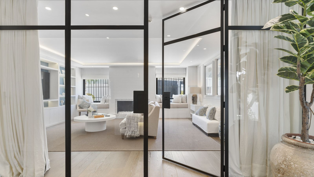 R4732684 - 7 Bedroom Villa in Marbella, Malaga