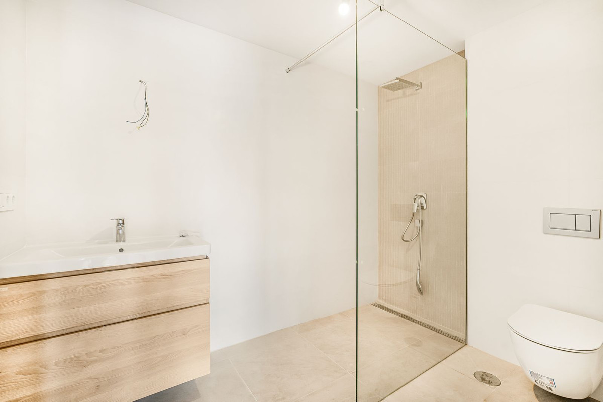 R4692088 - 3 Bedroom Villa in Marbella, Malaga