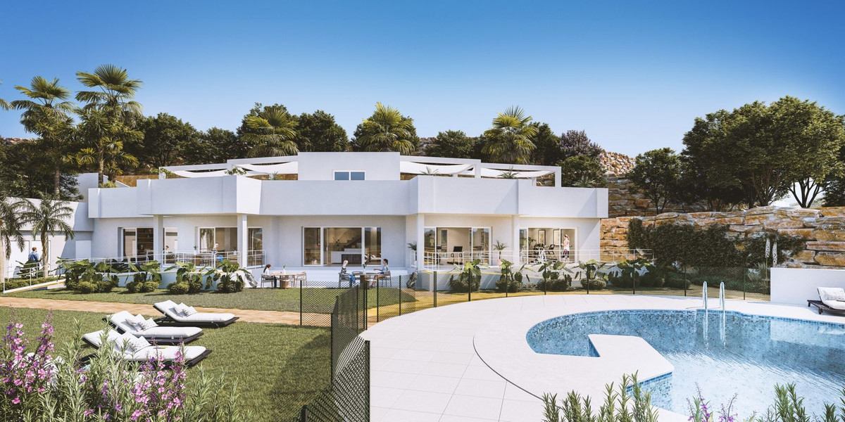 R4683658 - 3 Bedroom Ground Floor Apartment in Estepona, Malaga