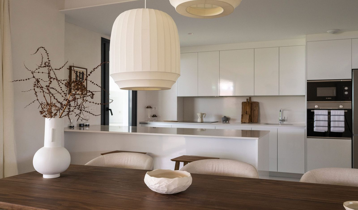 R4438783 - 3 Bedroom Penthouse in Marbella, Malaga