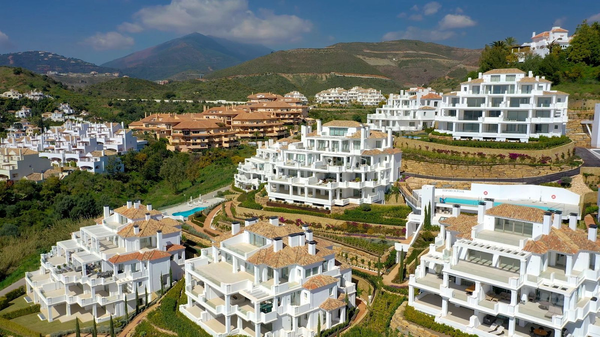 R4435207 - 7 Bedroom Apartment in Marbella, Malaga