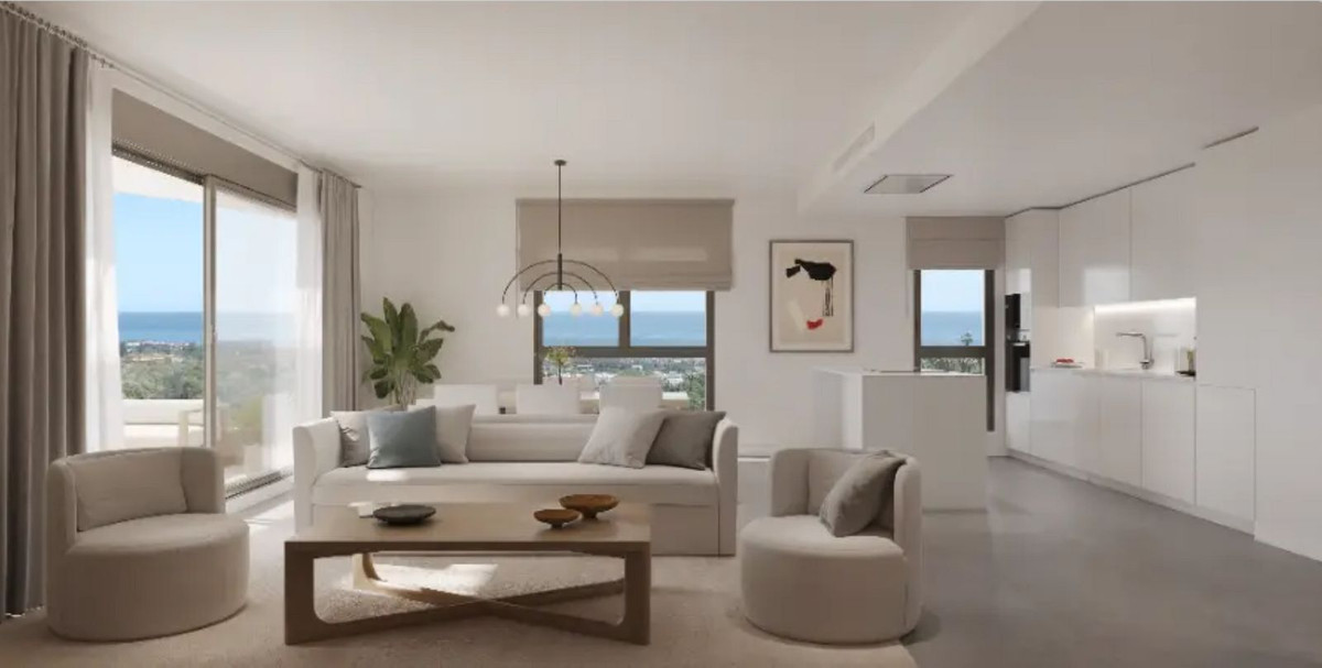 R4918006 - 2 Bedroom Apartment in Estepona, Malaga