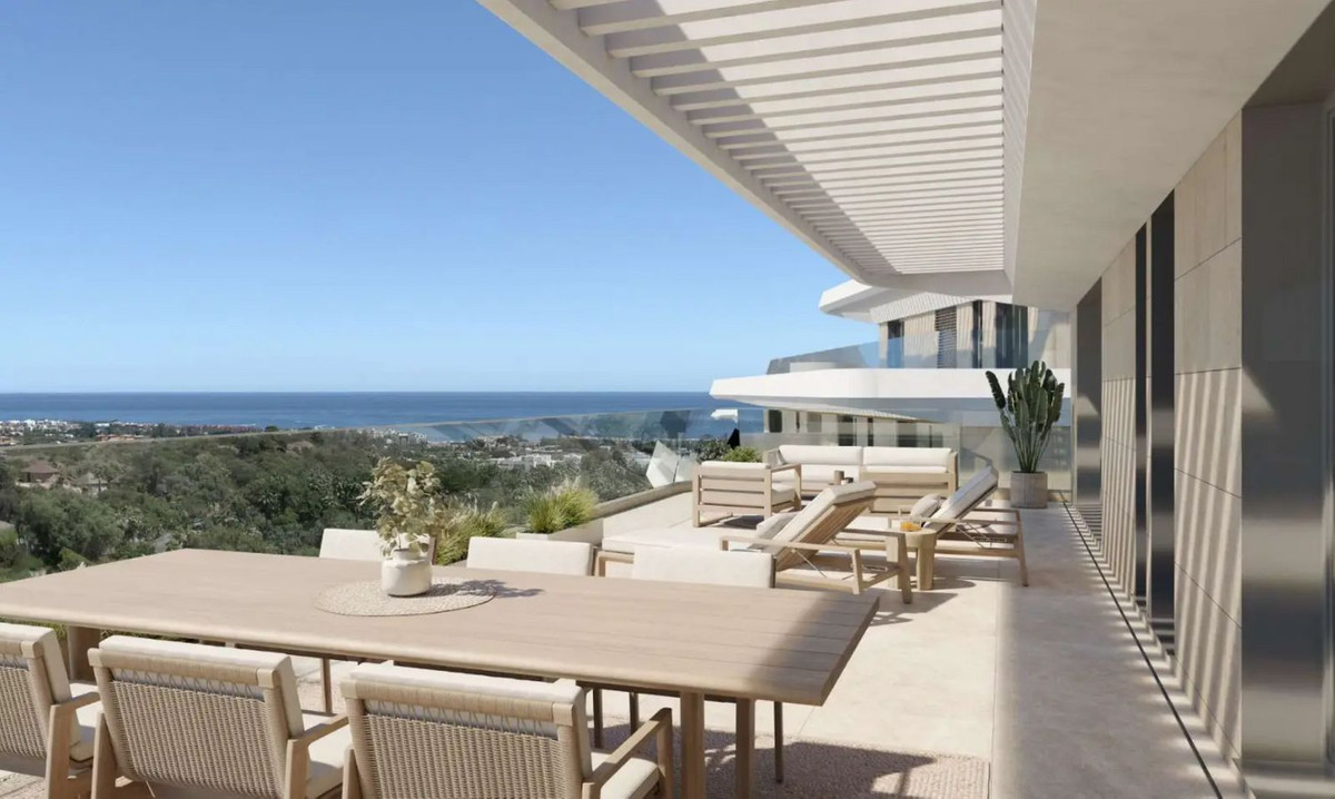R4918006 - 2 Bedroom Apartment in Estepona, Malaga