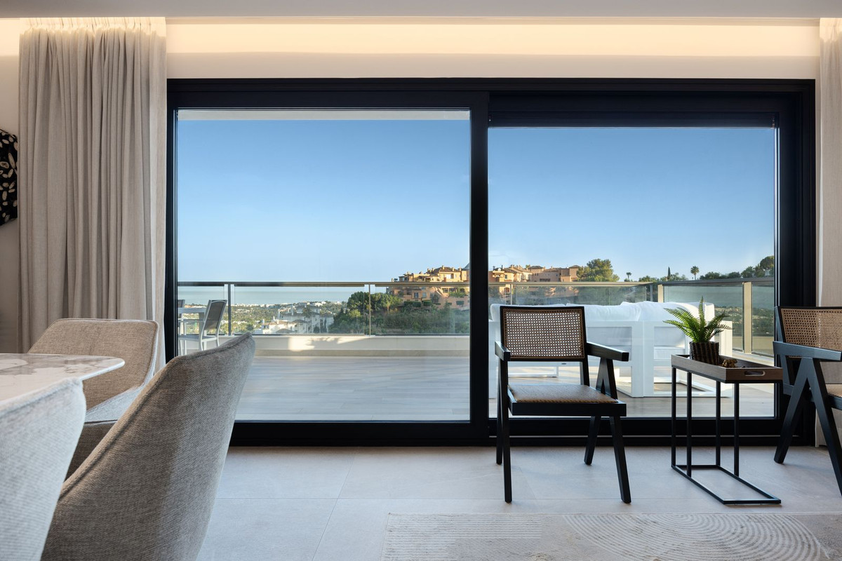 R4902445 - 3 Bedroom Apartment in Marbella, Malaga