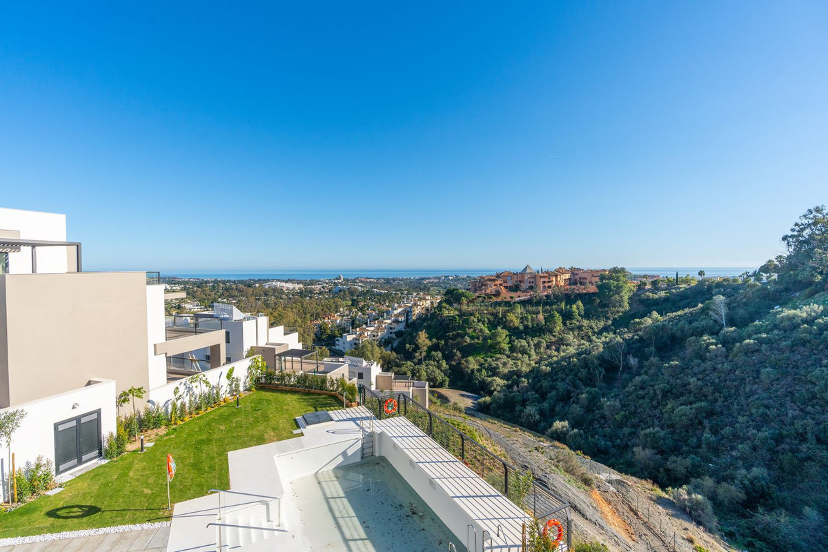 R4902445 - 3 Bedroom Apartment in Marbella, Malaga R4902445 - 3 Bedroom Apartment in Marbella, Malaga