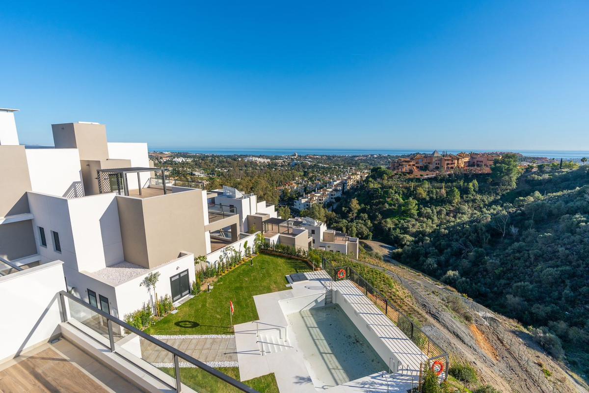 R4902445 - 3 Bedroom Apartment in Marbella, Malaga