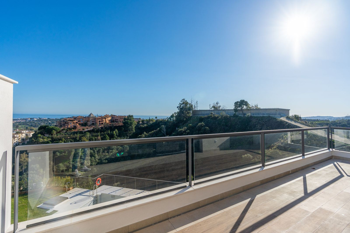 R4902445 - 3 Bedroom Apartment in Marbella, Malaga