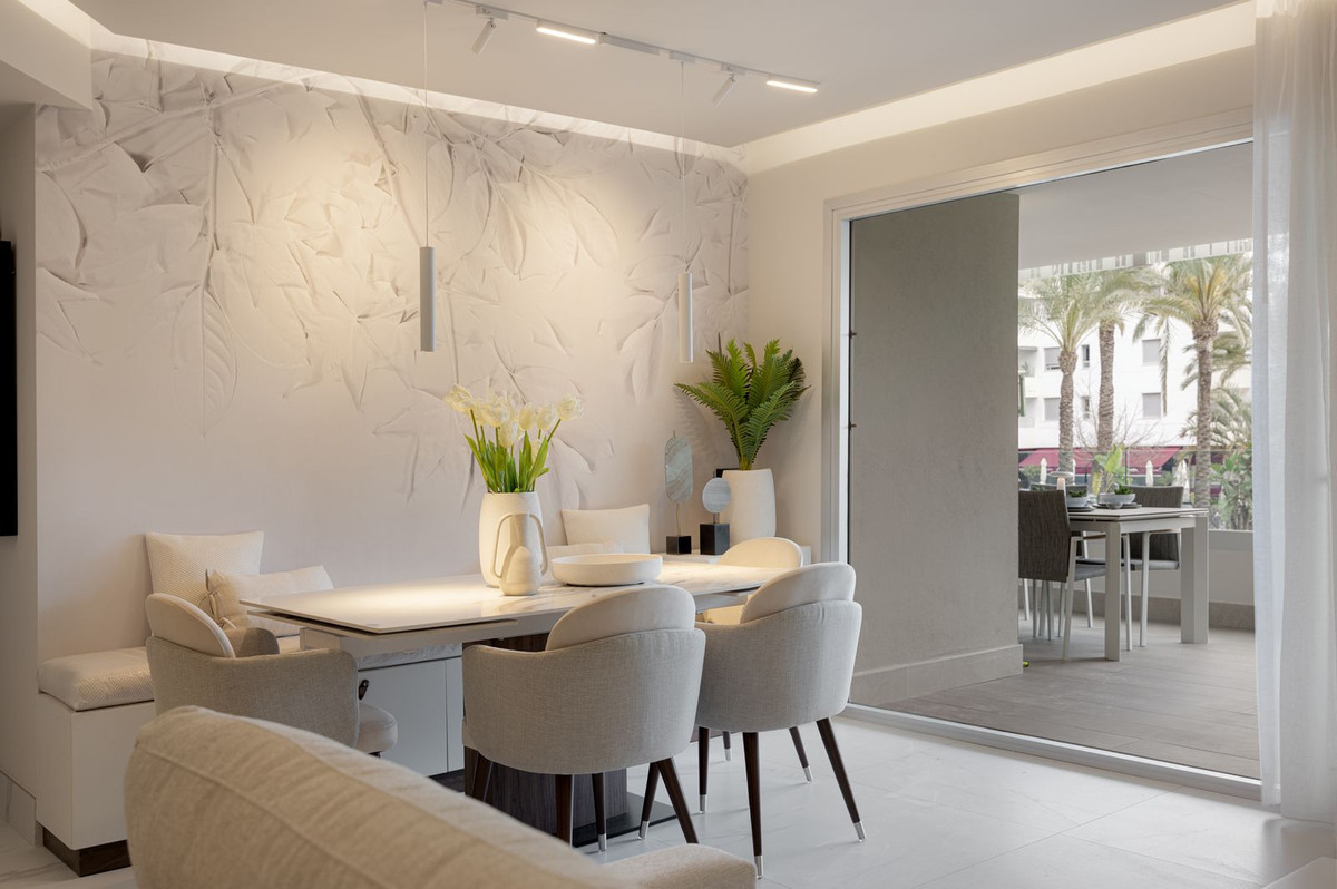 R4920754 - 4 Bedroom Penthouse in San Pedro de Alcantara, Malaga