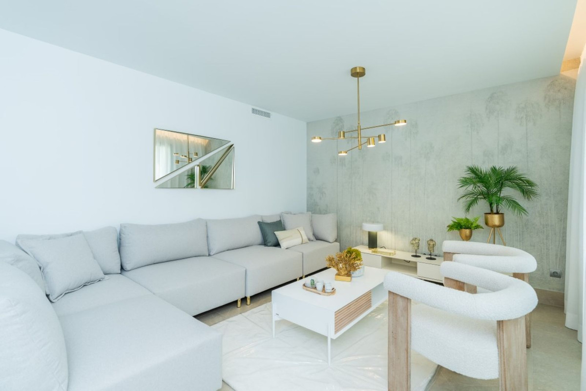 R4920808 - 3 Bedroom Apartment in Mijas Costa, Malaga