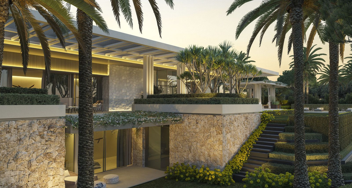 R4994011 - 7 Bedroom Villa in Marbella, Malaga