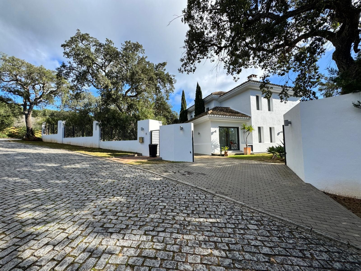 R4990477 - 5 Bedroom Villa in Sotogrande, Cadiz