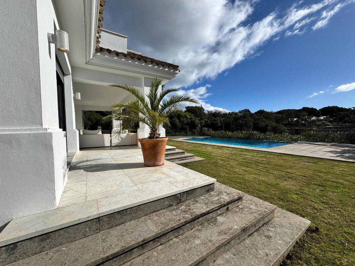 R4990477 - 5 Bedroom Villa in Sotogrande, Cadiz