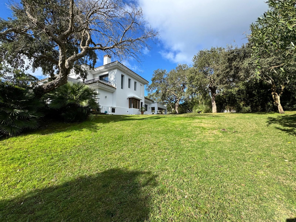 R4990477 - 5 Bedroom Villa in Sotogrande, Cadiz