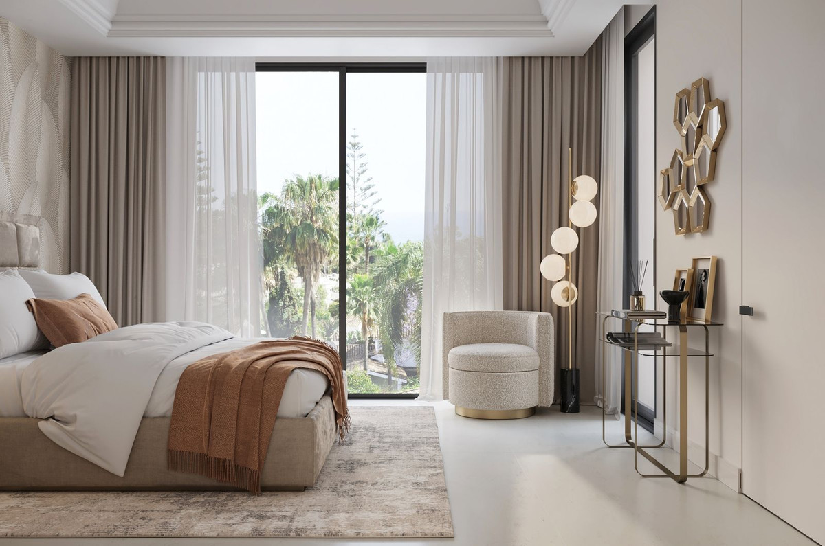 R4837120 - 4 Bedroom Villa in Marbella, Malaga