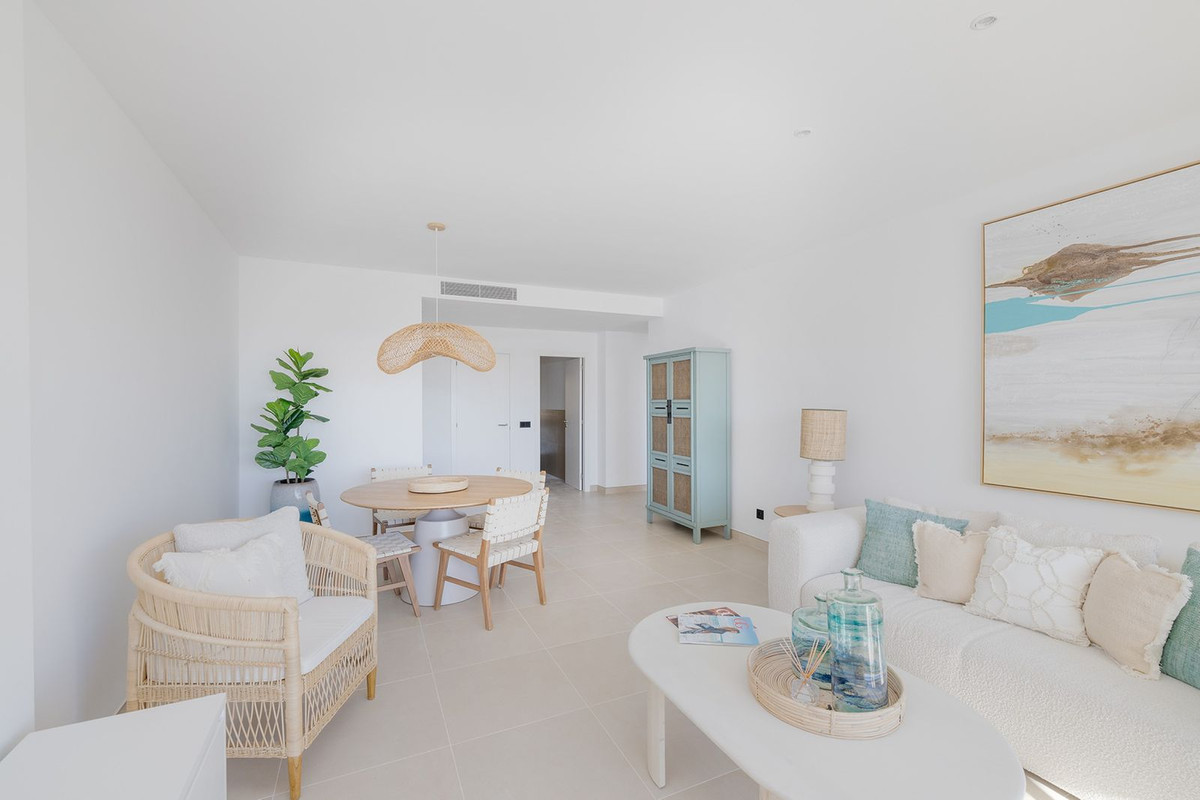 R4884448 - 2 Bedroom Apartment in Casares, Malaga