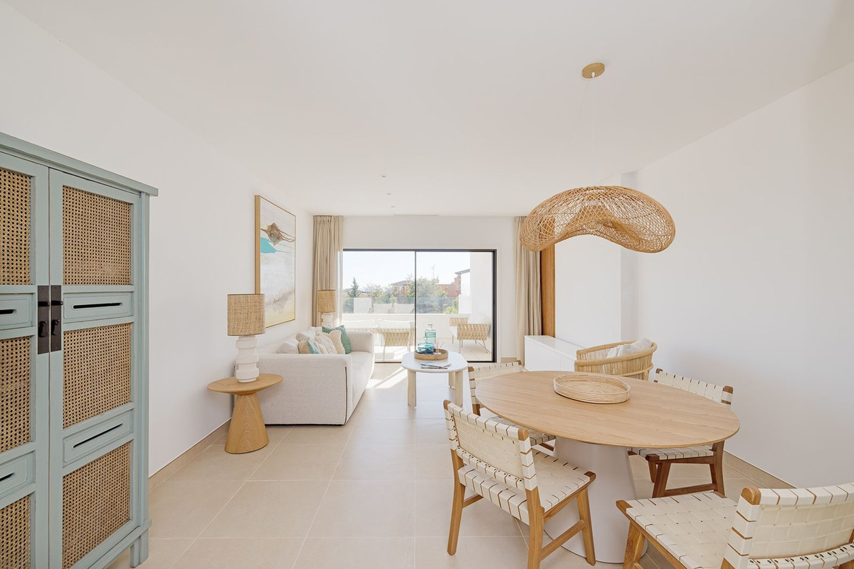R4884448 - 2 Bedroom Apartment in Casares, Malaga