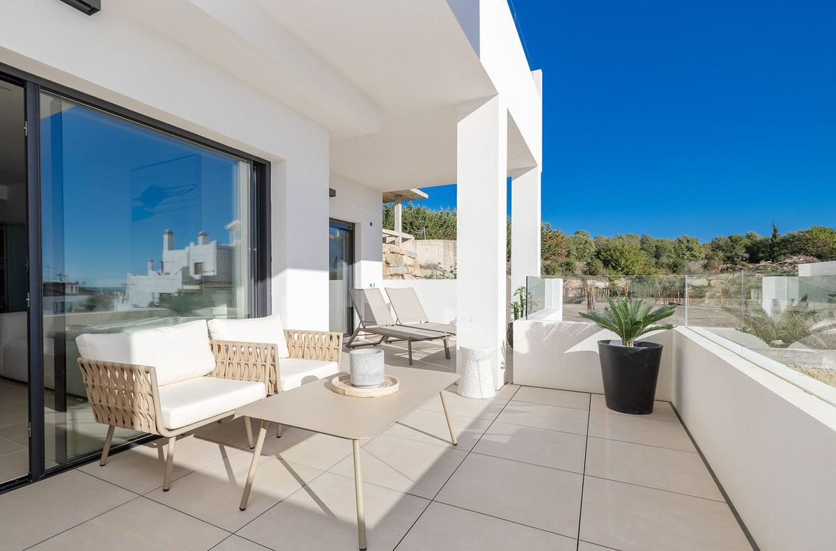 R4884448 - 2 Bedroom Apartment in Casares, Malaga