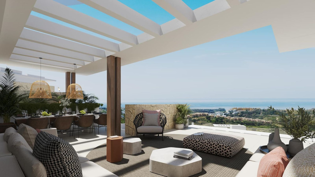 951-00022P - 4 Bedroom Penthouse in Estepona, Malaga