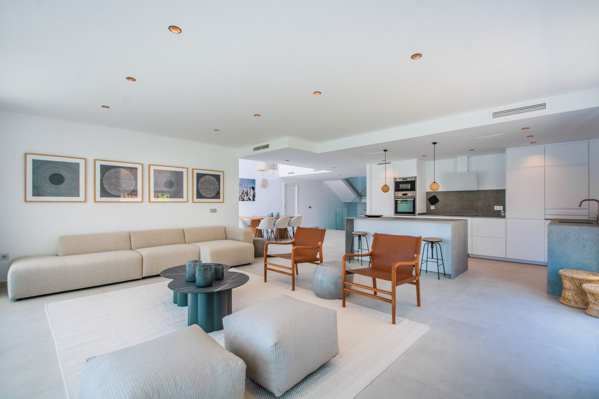 951-00007P - 3 Bedroom Villa in Marbella, Malaga