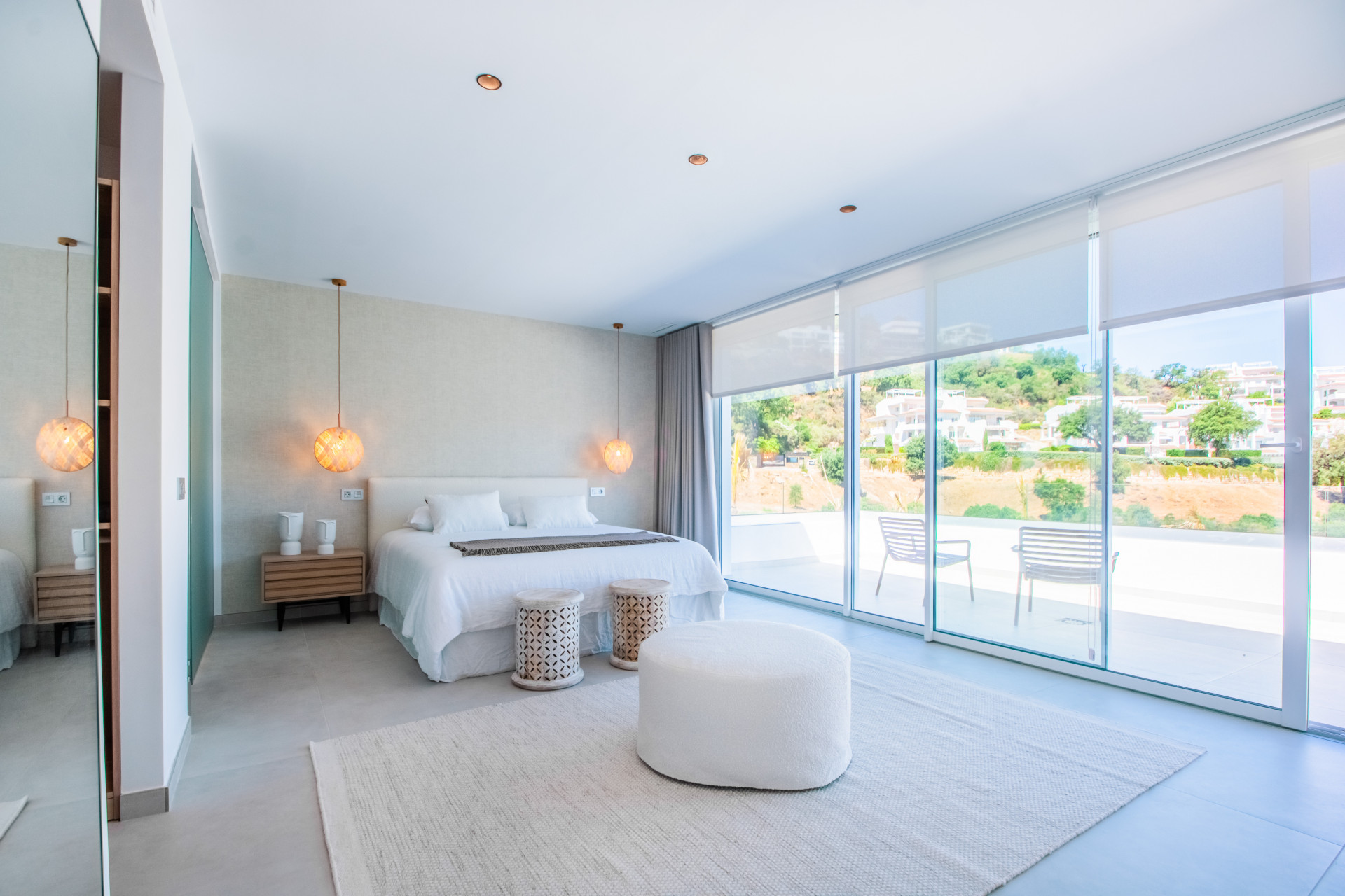 951-00007P - 3 Bedroom Villa in Marbella, Malaga