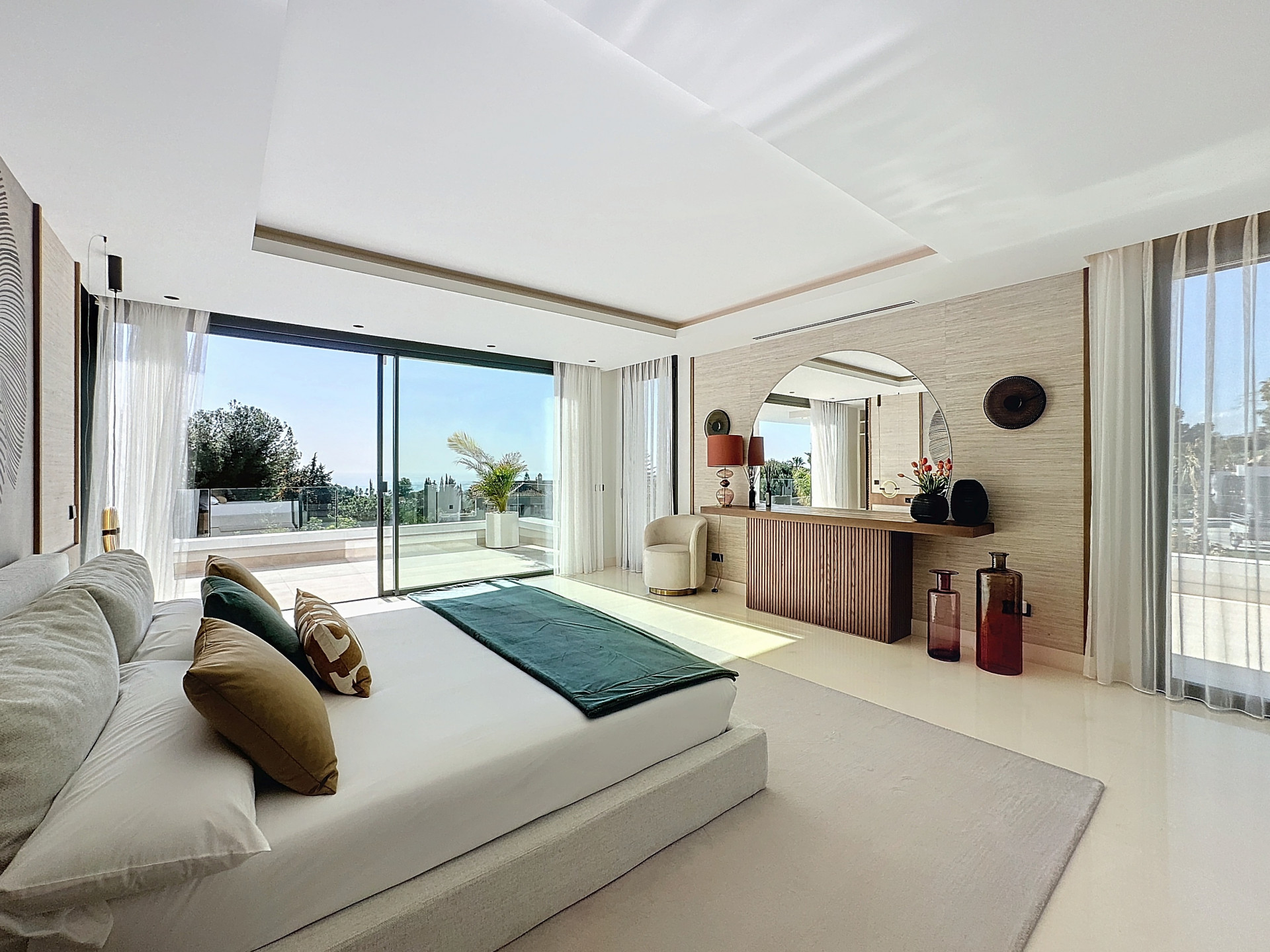 951-00001P - 7 Bedroom Villa in Marbella, Malaga