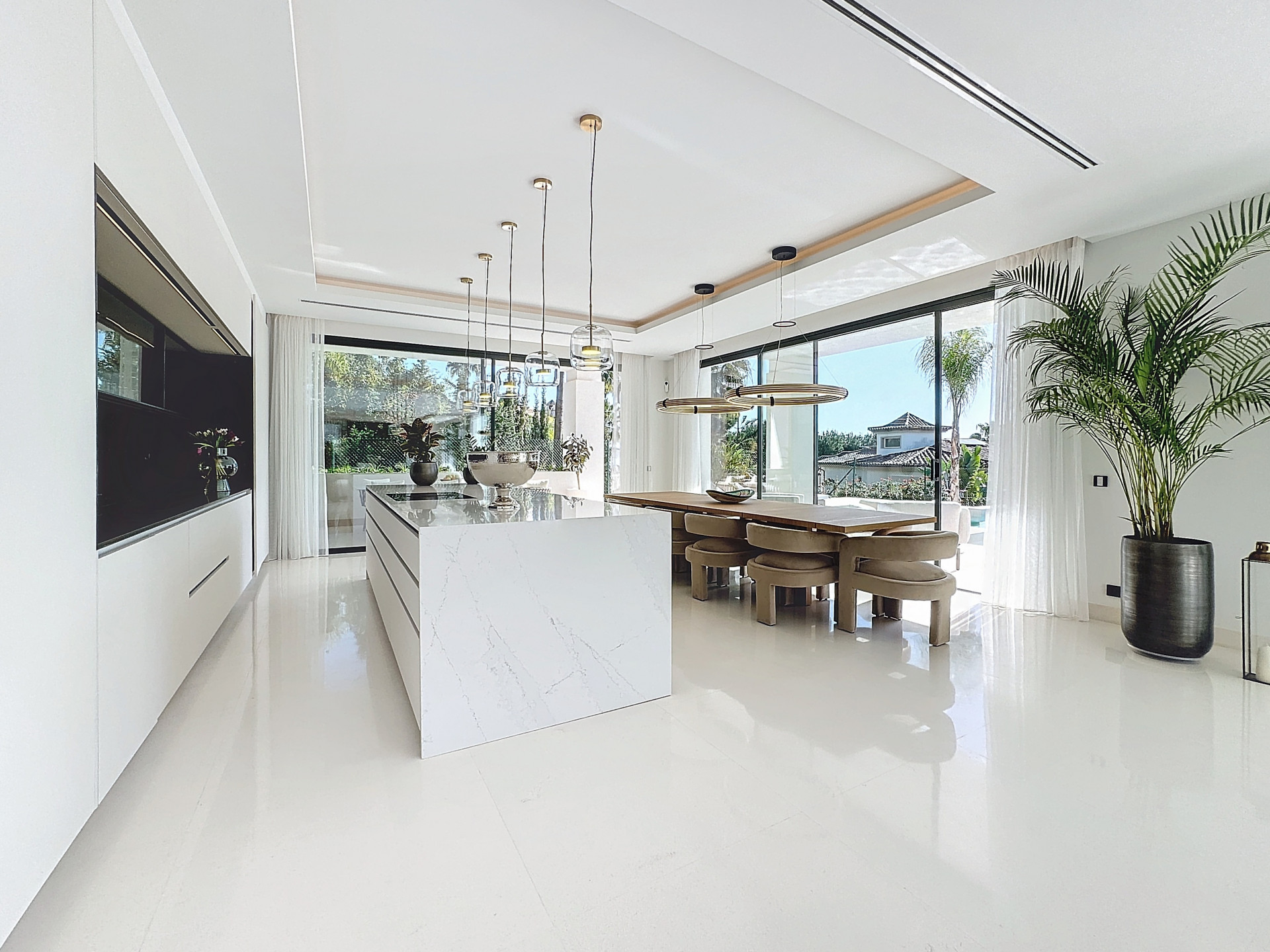 951-00001P - 7 Bedroom Villa in Marbella, Malaga