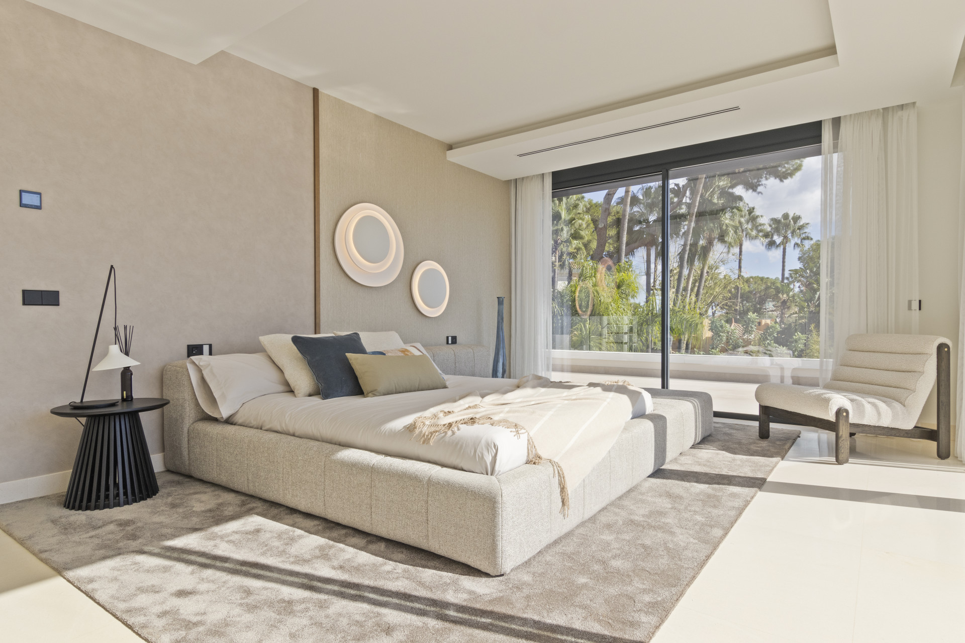 951-00001P - 7 Bedroom Villa in Marbella, Malaga