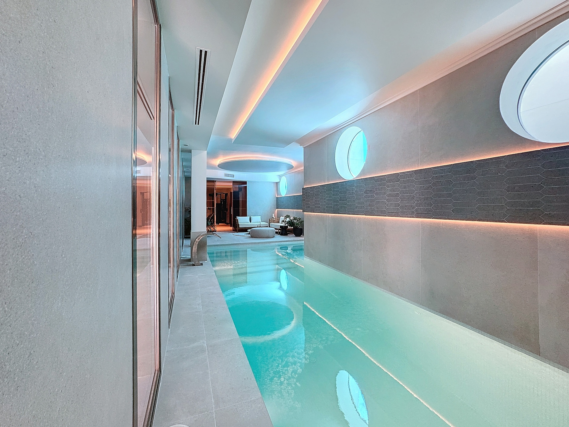 951-00001P - 7 Bedroom Villa in Marbella, Malaga