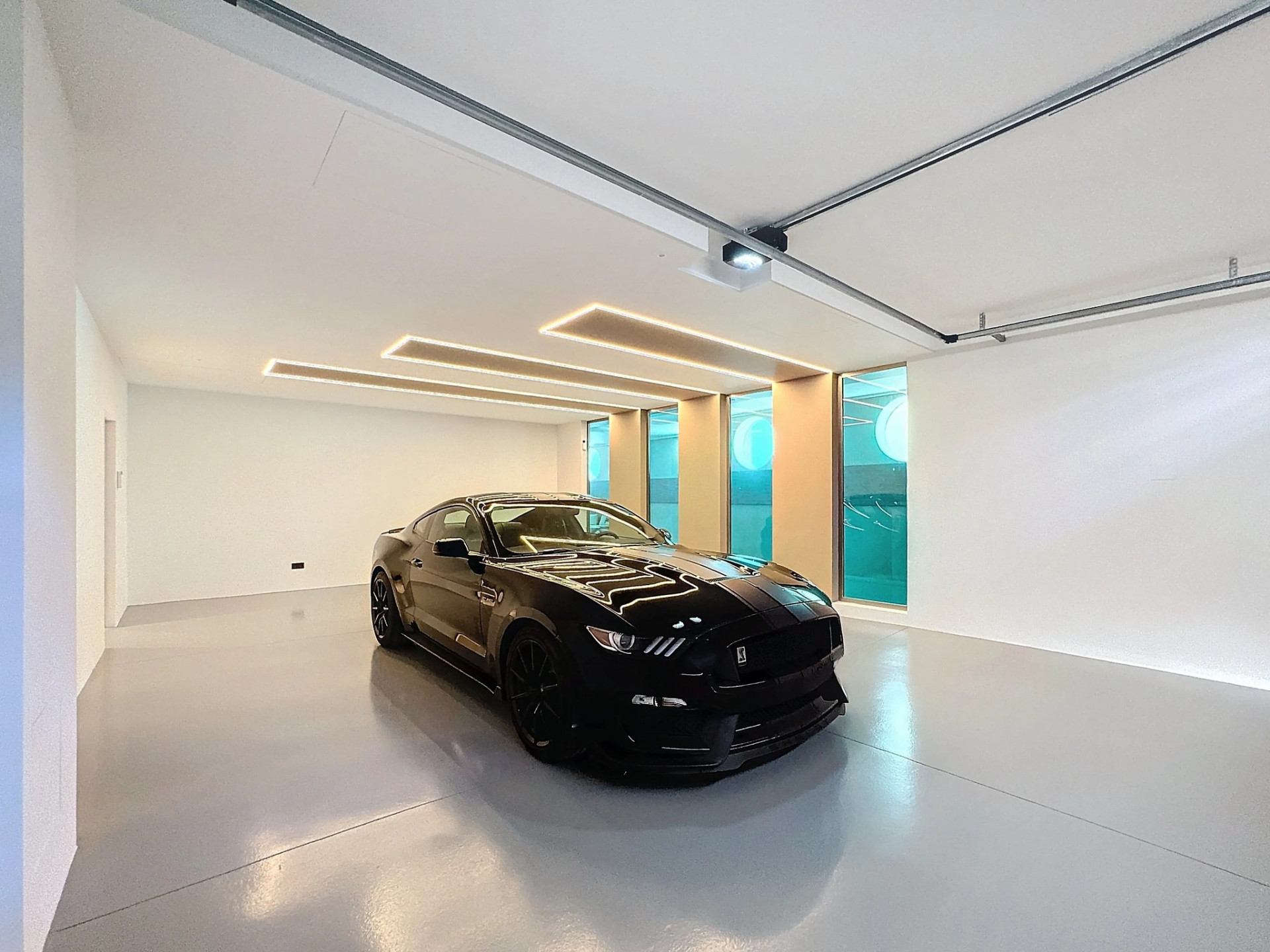 951-00001P - 7 Bedroom Villa in Marbella, Malaga