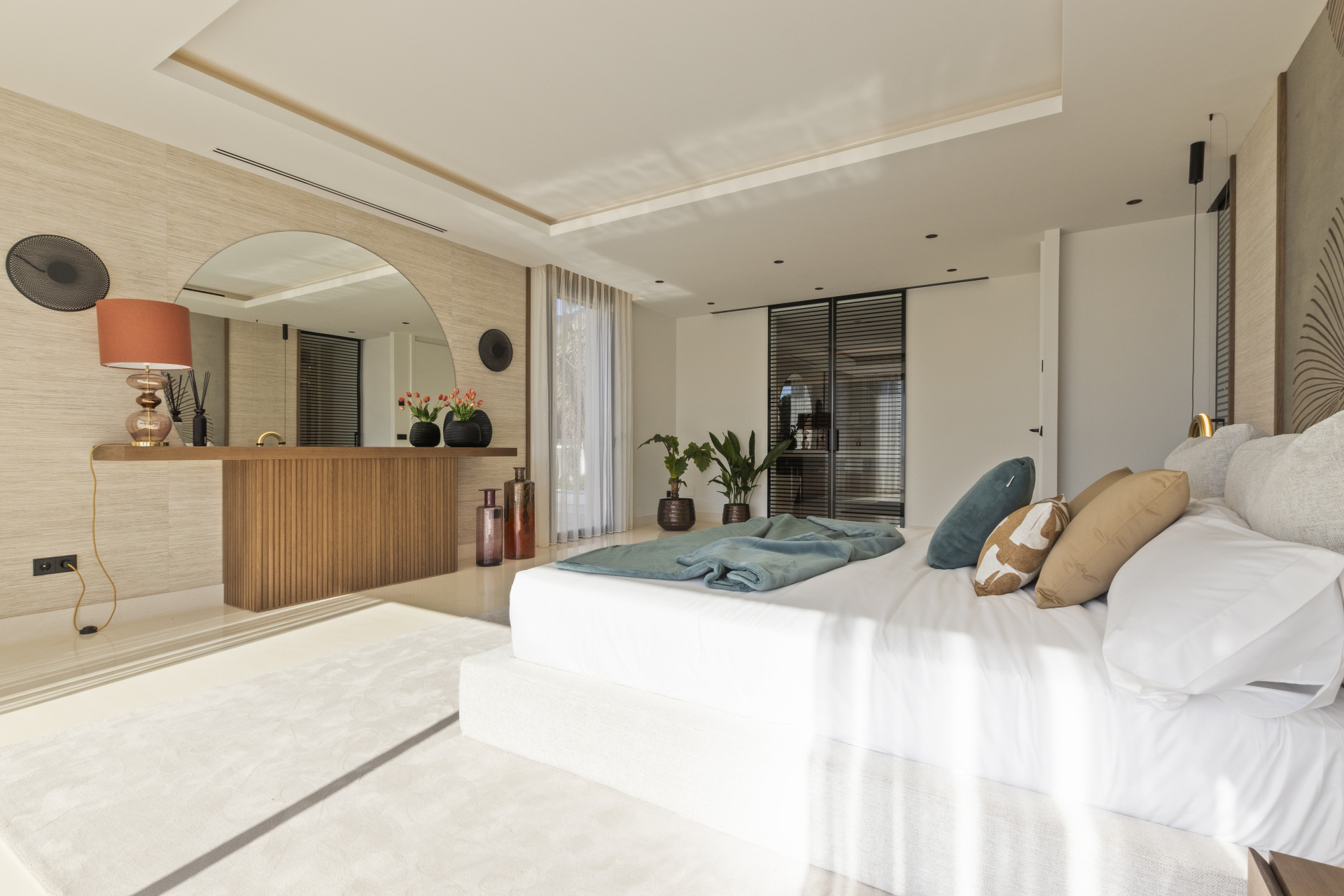 951-00001P - 7 Bedroom Villa in Marbella, Malaga