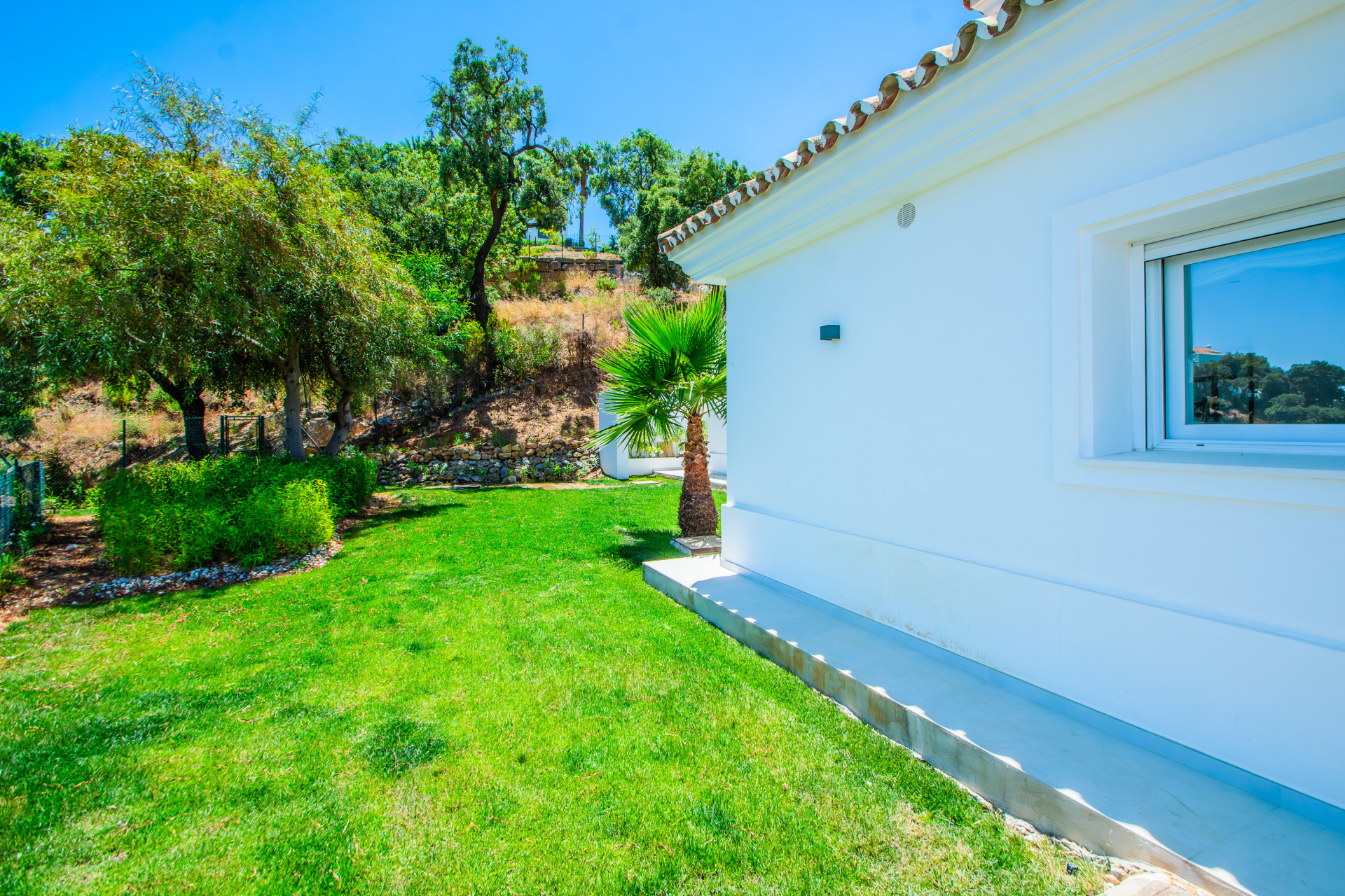 951-00009P - 4 Bedroom Villa in Marbella, Malaga