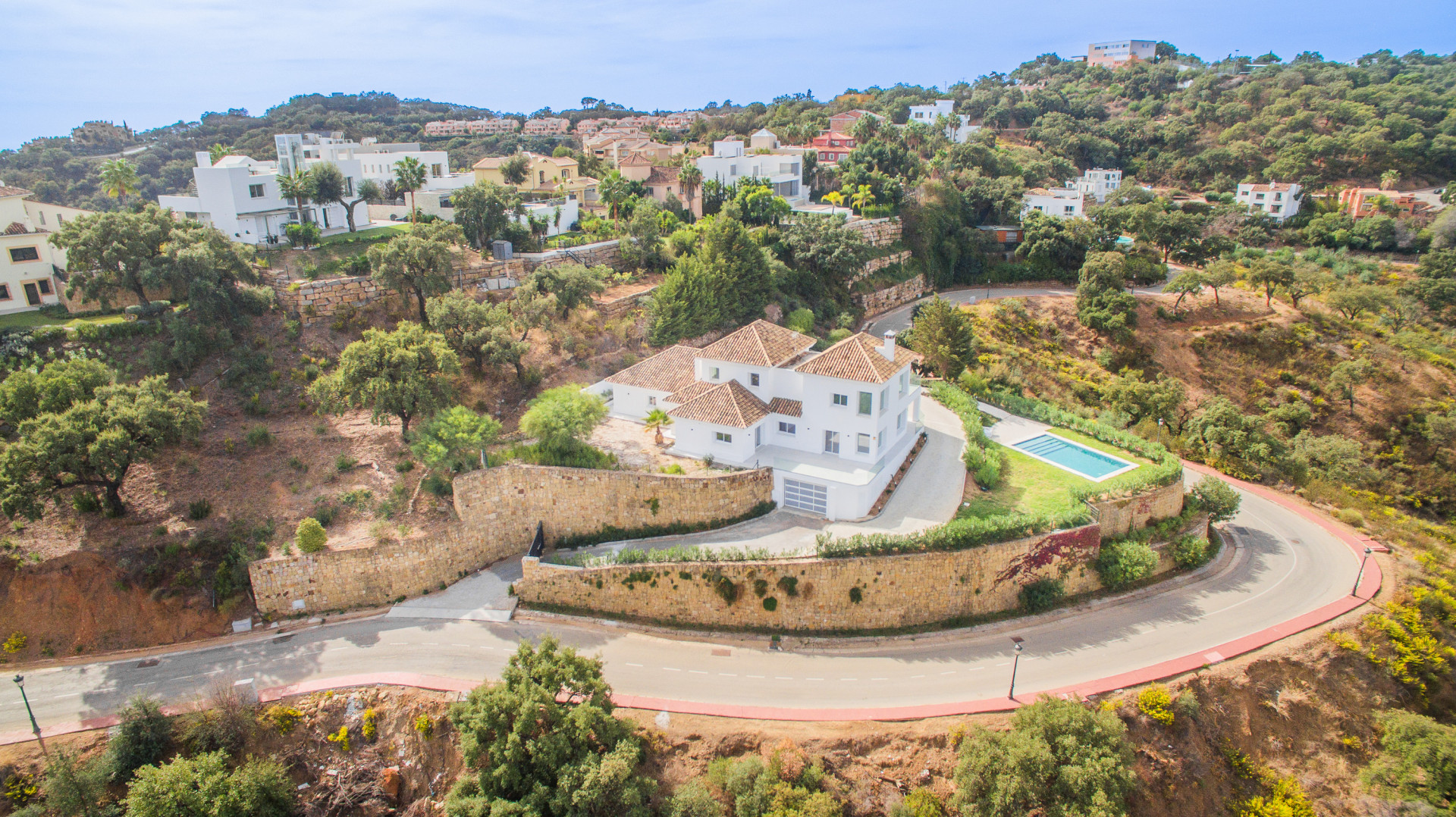 951-00009P - 4 Bedroom Villa in Marbella, Malaga