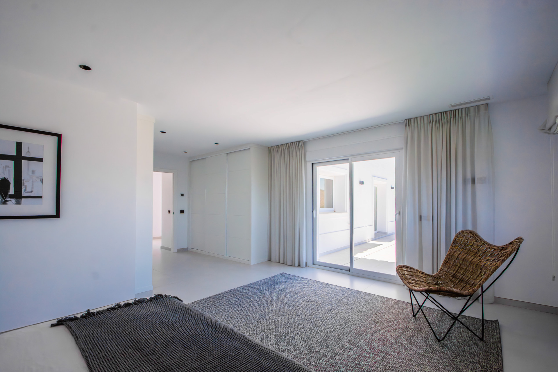 951-00009P - 4 Bedroom Villa in Marbella, Malaga