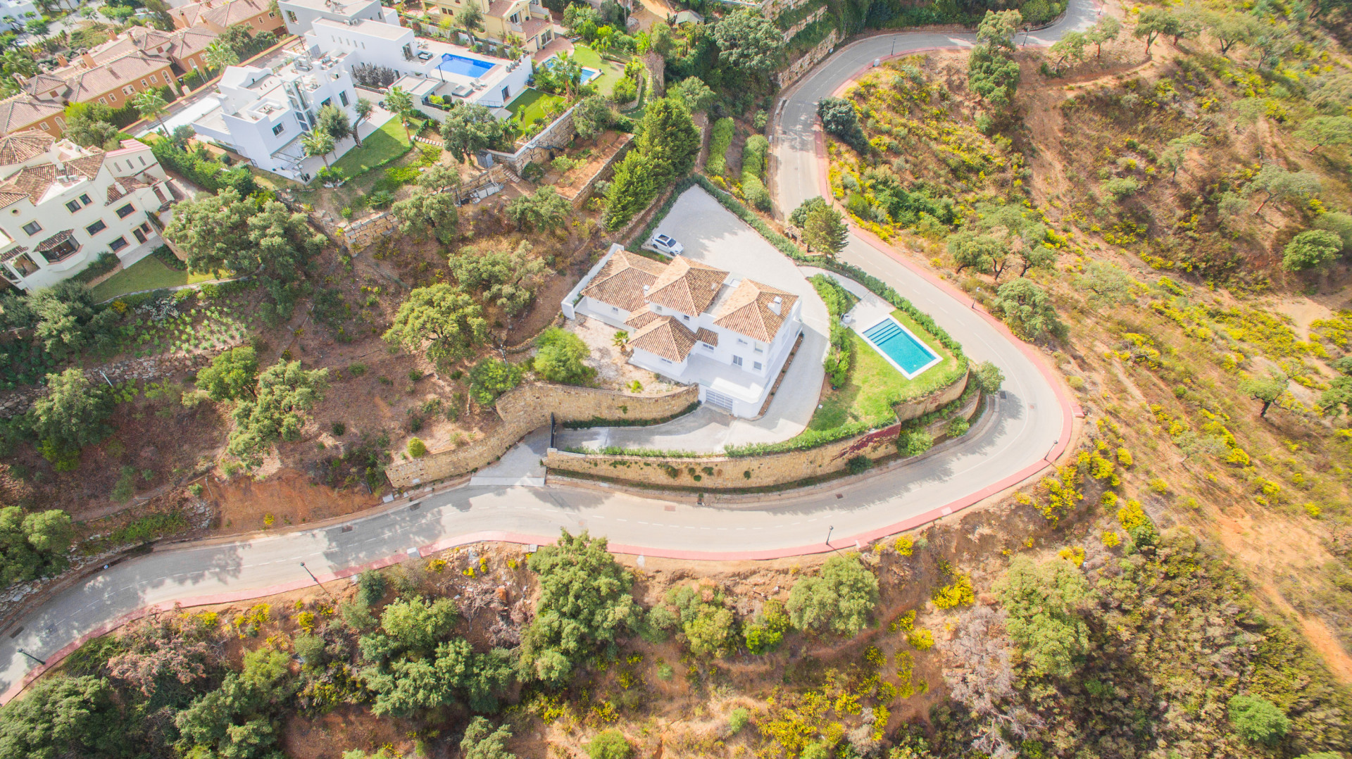 951-00009P - 4 Bedroom Villa in Marbella, Malaga