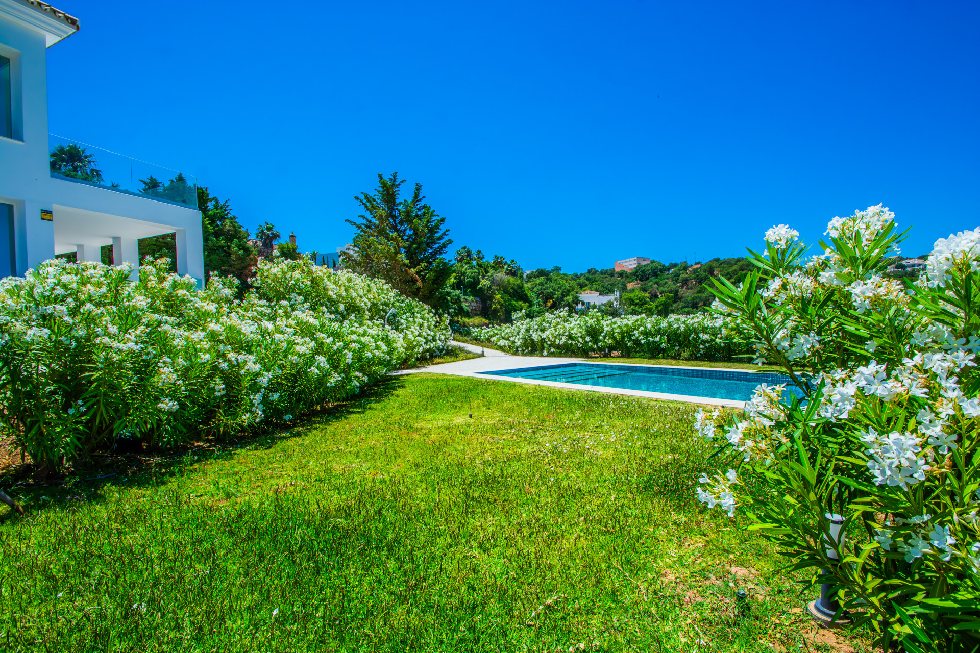 951-00009P - 4 Bedroom Villa in Marbella, Malaga