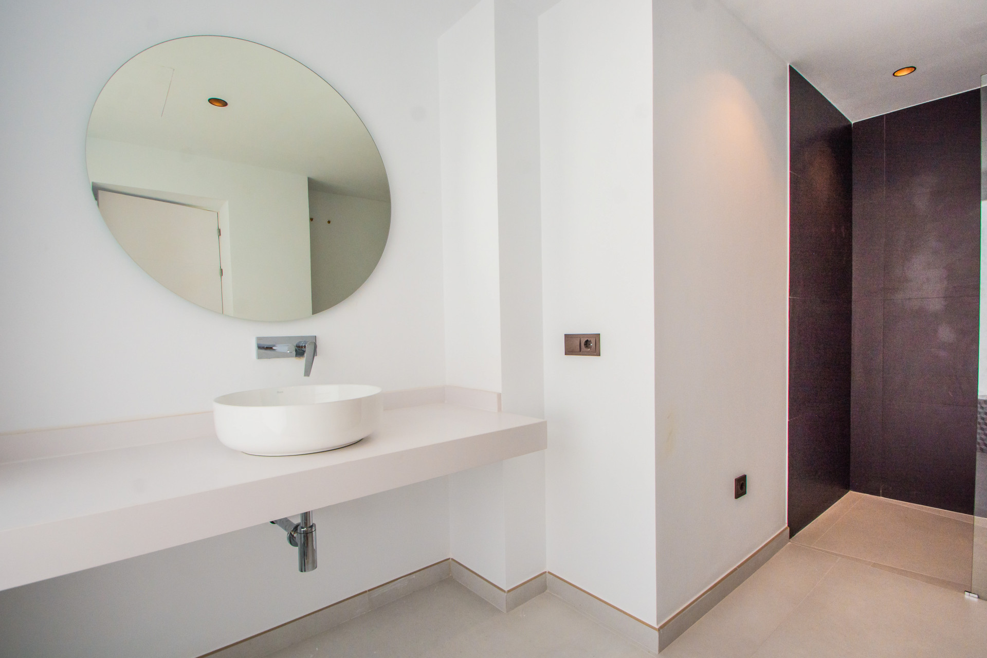 951-00009P - 4 Bedroom Villa in Marbella, Malaga