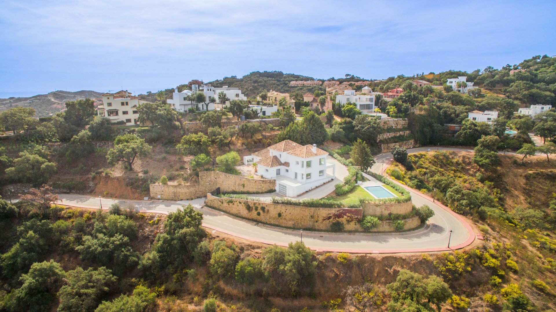 951-00009P - 4 Bedroom Villa in Marbella, Malaga