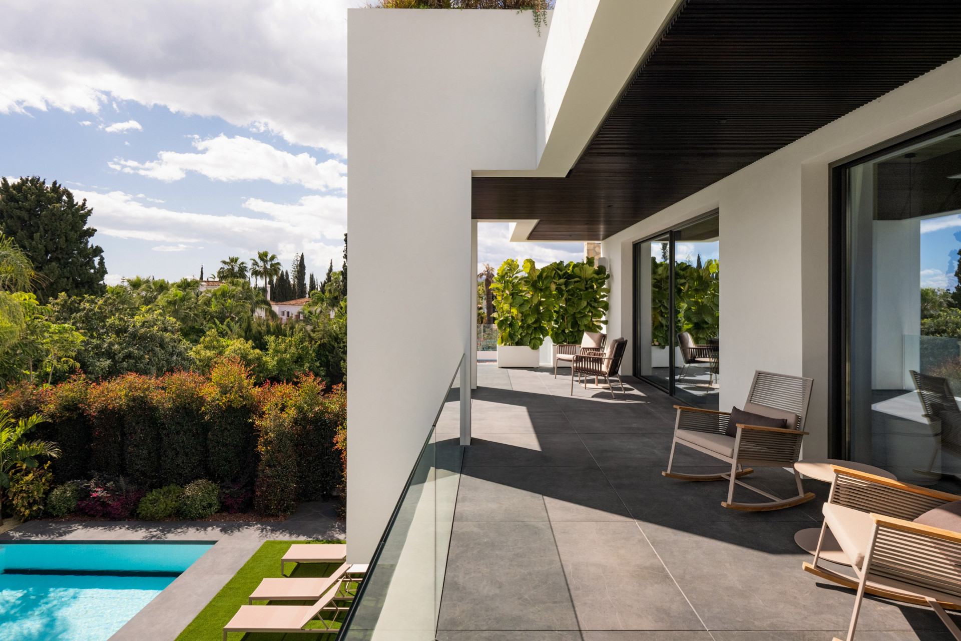 951-00019P - 5 Bedroom Villa in Marbella, Malaga