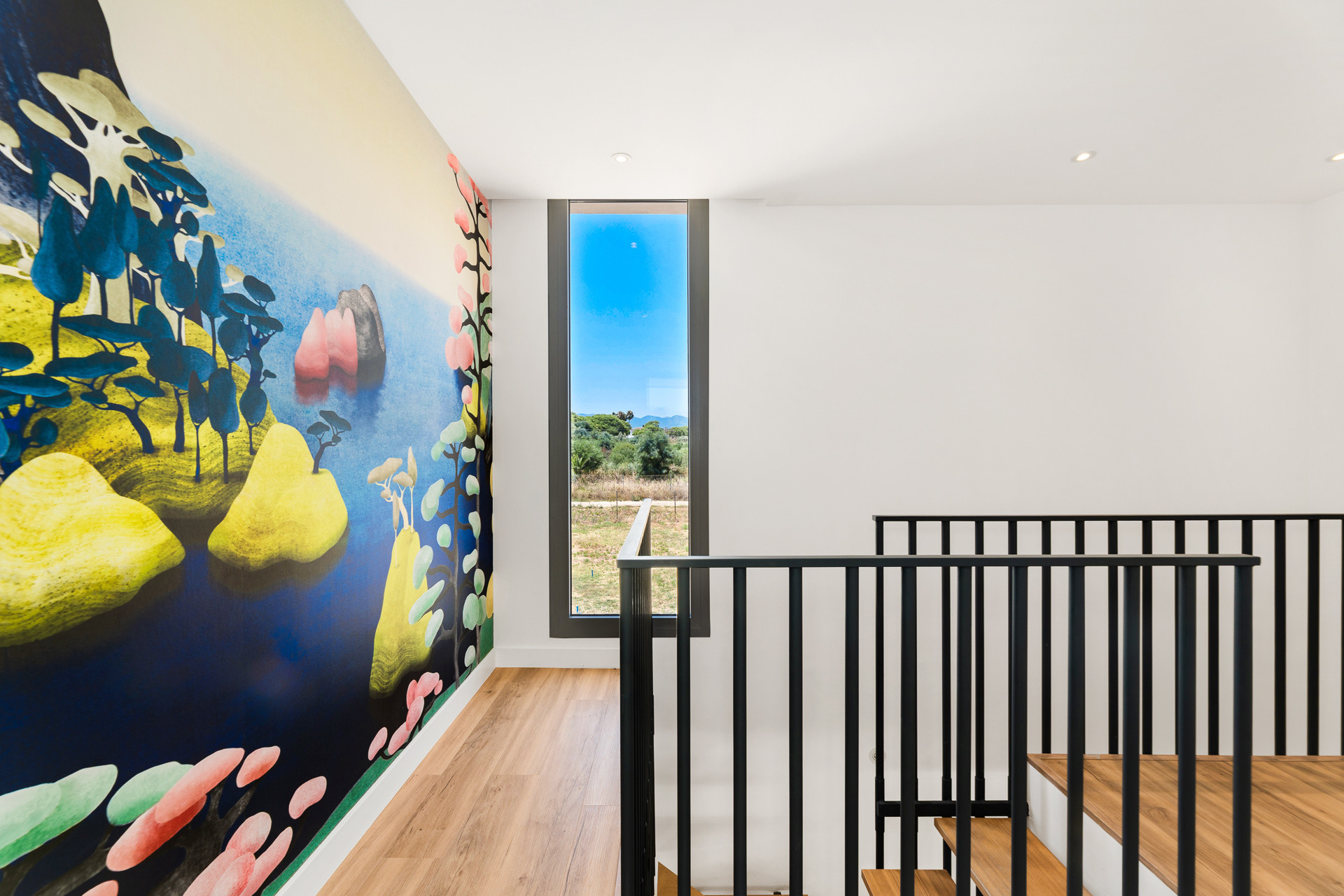 951-00011P - 5 Bedroom Villa in San Pedro de Alcantara, Malaga