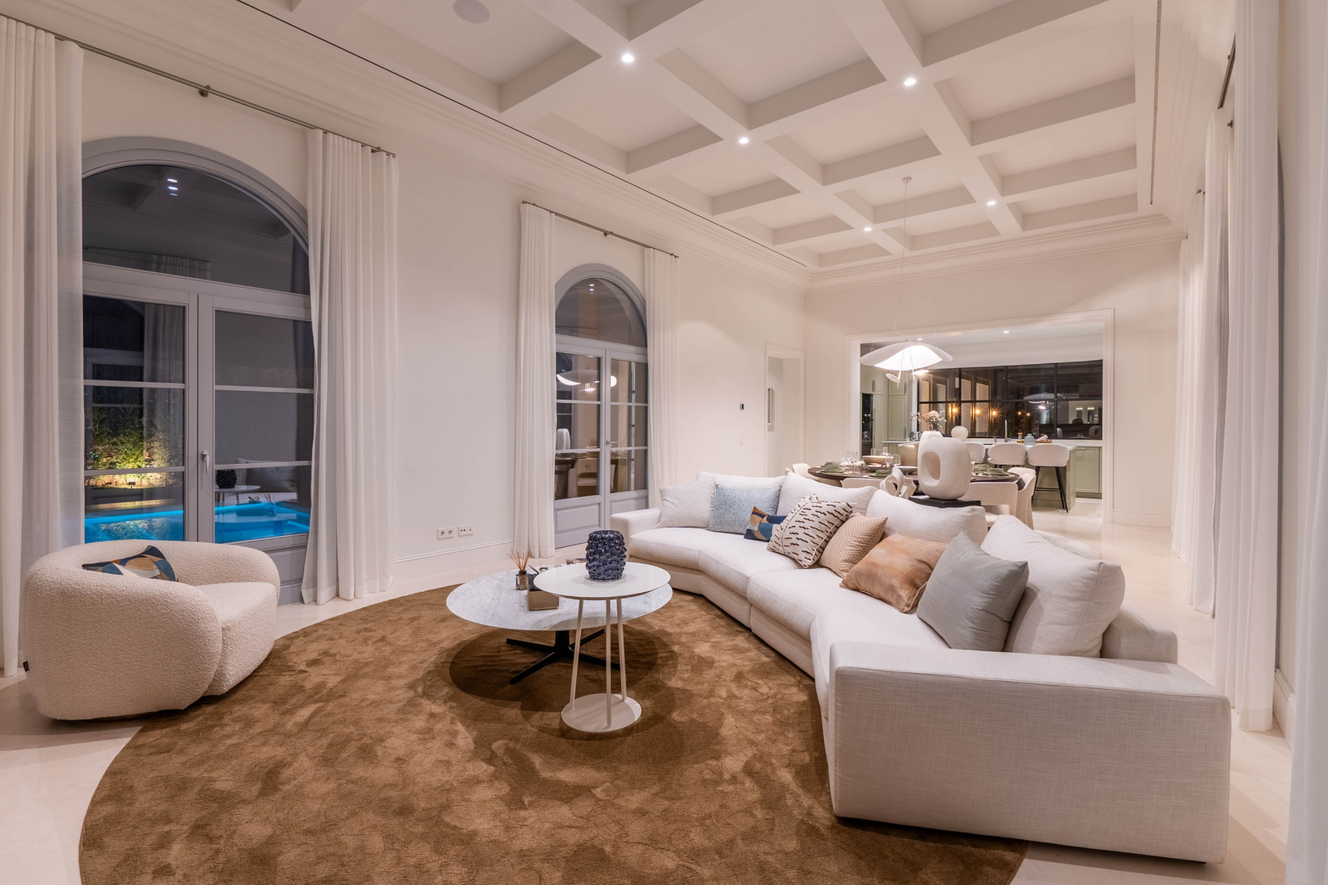 951-00016P - 4 Bedroom Villa in Marbella, Malaga