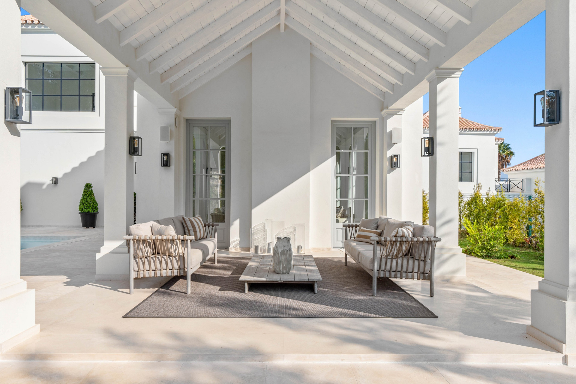 951-00016P - 4 Bedroom Villa in Marbella, Malaga